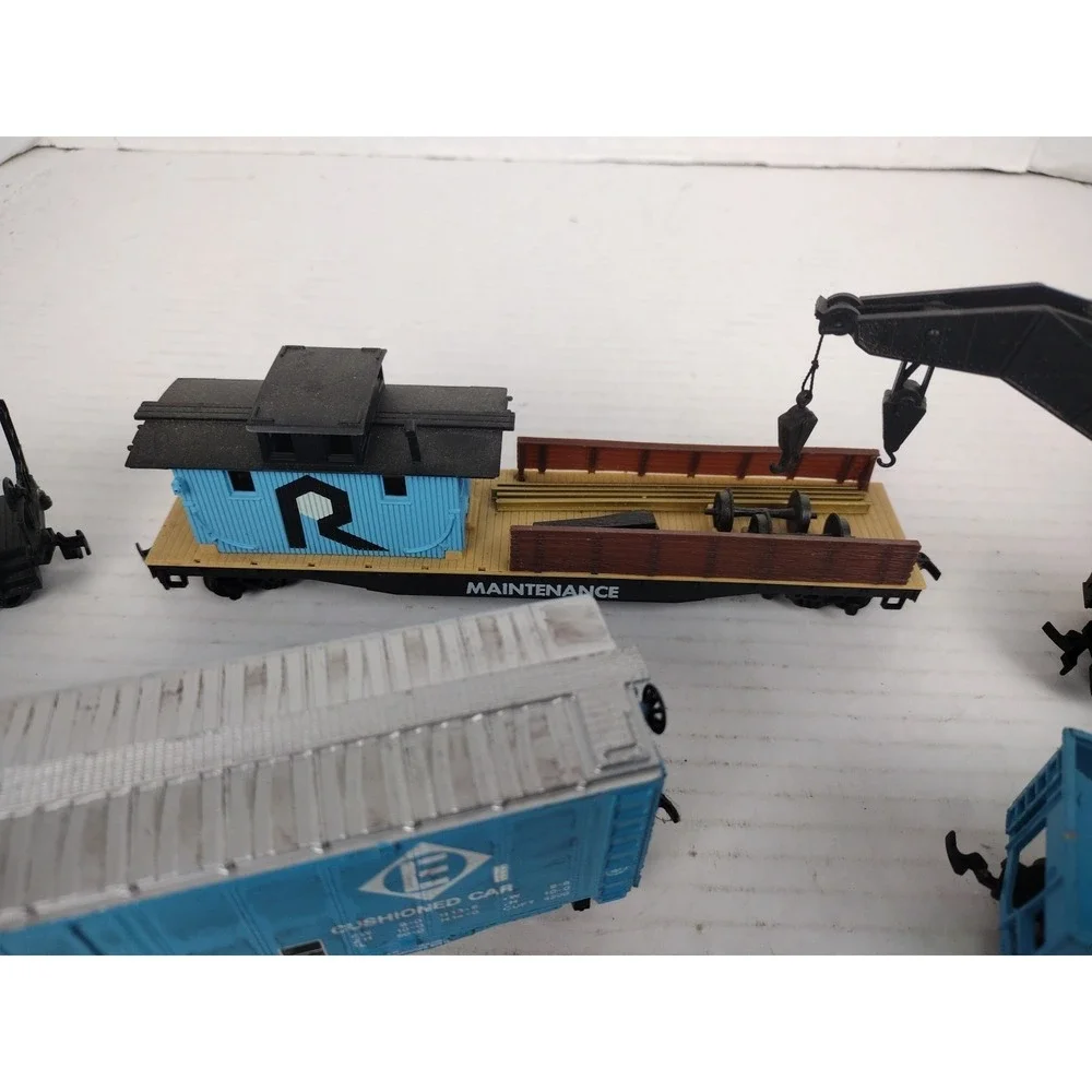 Vintage Life-Like Trains HO Scale The Rock 3105 And Santa Fe Lot